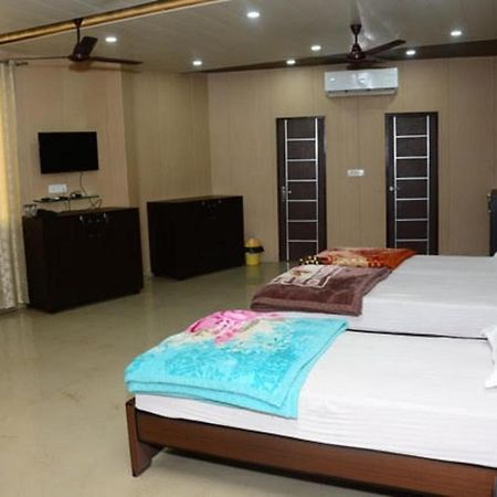Krazy Hotel Haldwāni Εξωτερικό φωτογραφία