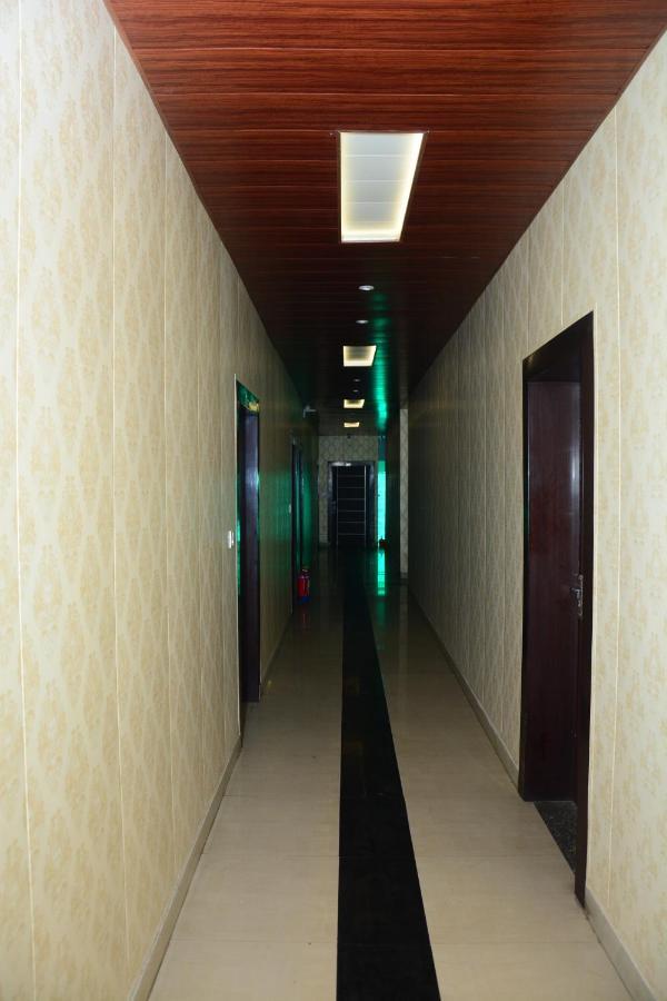 Krazy Hotel Haldwāni Εξωτερικό φωτογραφία