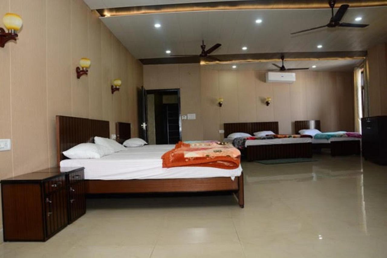 Krazy Hotel Haldwāni Εξωτερικό φωτογραφία